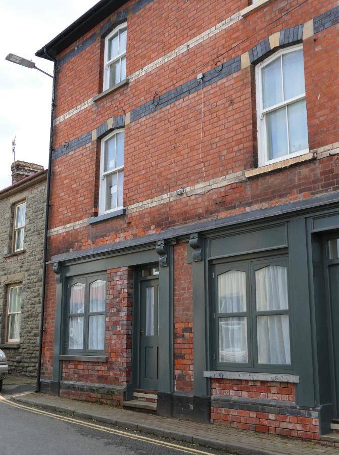 Apartamento 2 Bell Street Talgarth Exterior foto